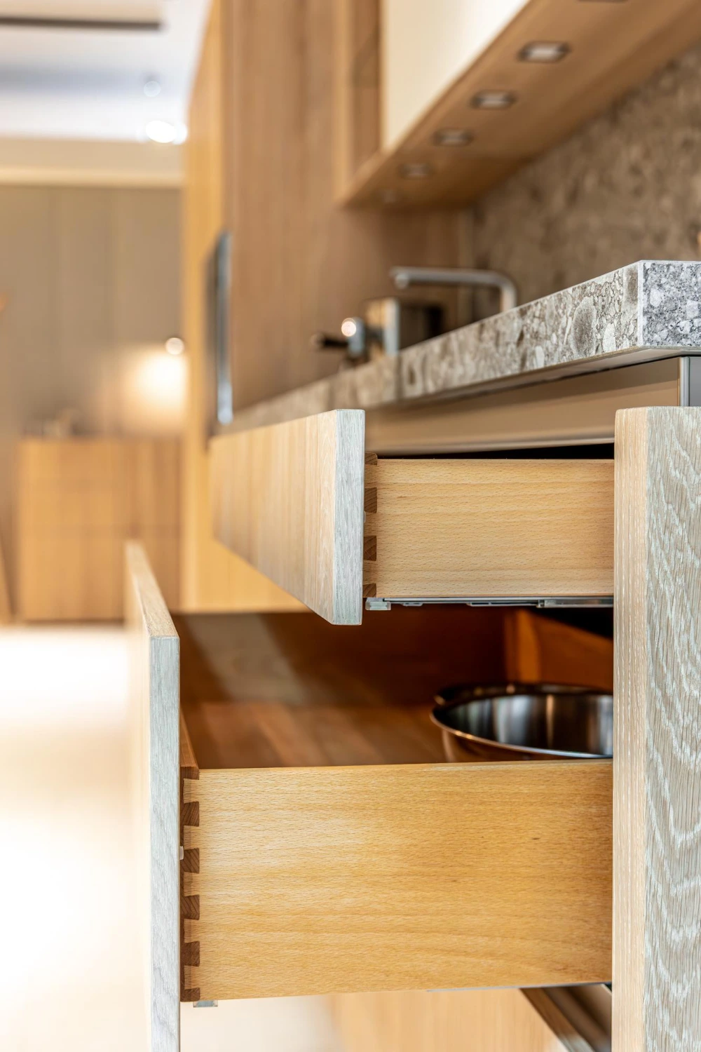 ModRobe Showroom Detail